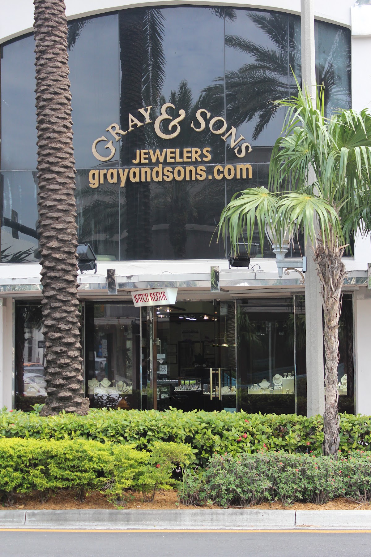 Gray and Sons Jewelers Luxury Estate Watches & Jewelry, watch specialist in Naples