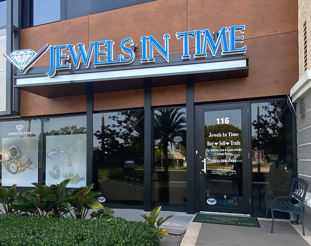 Jewels In Time, watch specialist in Naples