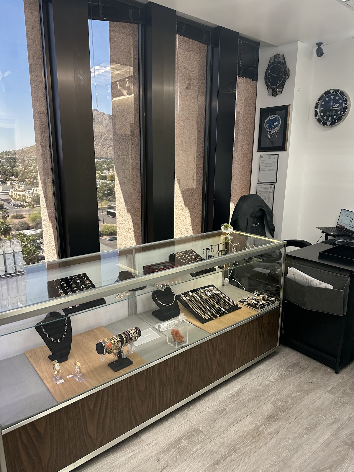 PV Jewelers, watch specialist in Scottsdale