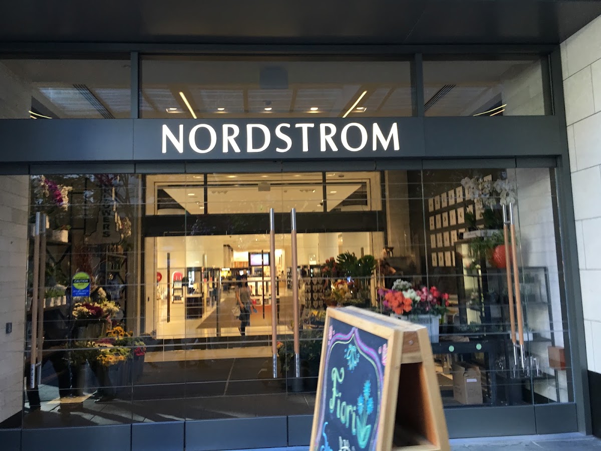 Nordstrom Rack, Audemars Piguet specialist in Seattle